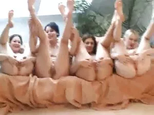 Amateur mature pigea ... - 01:26 min.