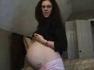 Une femme taquine po ... - 06:09 min.