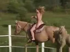 Une blonde amateur d ... - 03:07 min.
