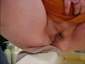 Gros seins ébène pip ... - 00:50 min.