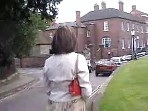 Elle mange sex porno ... - 00:51 min.
